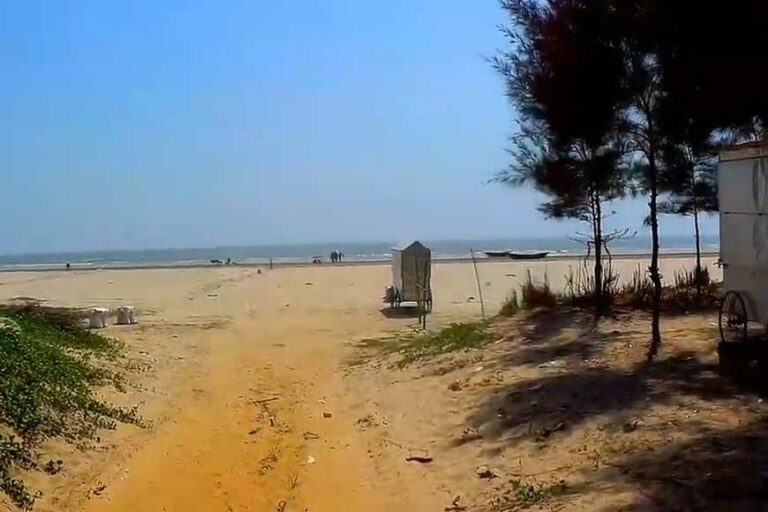 Boguran Sea Beach – 13.2 Km(25 min approx)